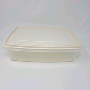 Vtg Rubbermaid Servin Saver #7 0005 0006 Rectangle 17 Cup Sheer Almond Lid 13x9